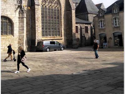 Collégiale Saint Aubin