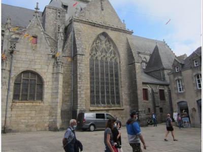 Collégiale Saint Aubin