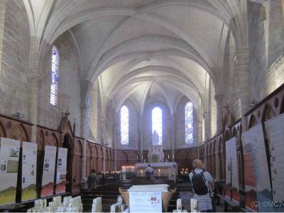 Collégiale Saint Aubin