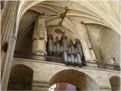 L'orgue datant de 1850 , modifié en 1950