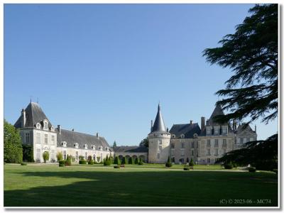 Le parc au pied du château.