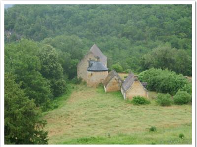 Ferme typique avec dépendances