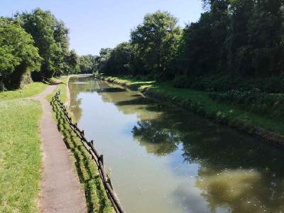 Canal latéral à la Loire: 196 km de Digoin à Briare