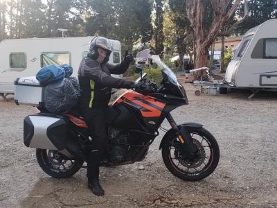 Départ du motard
